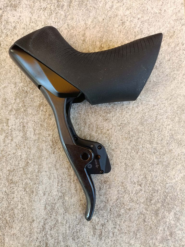 Used Sram Red eTap 12V AXS Disc 2024 bike — image 2 of 8
