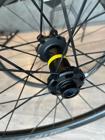 Gebrauchtes Mavic Crossmax SL Ultimate 30 29 2025 bike — Bild 2 von 8
