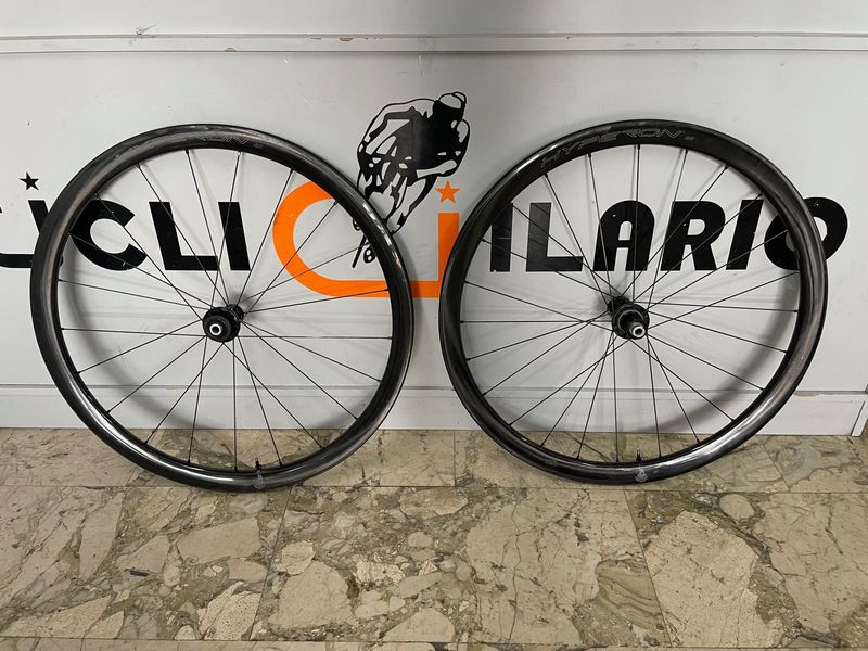 Käytetty Campagnolo Hyperon Carbon Wheels bike — kuva 1 / 5