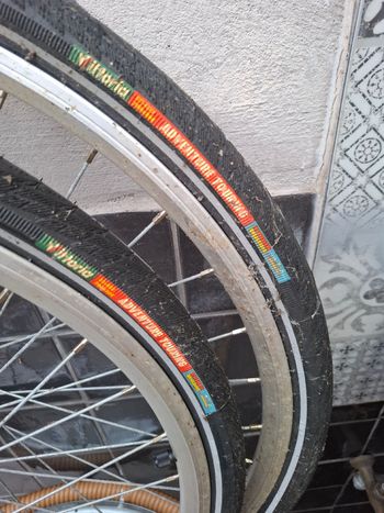 Used Vittoria adventure touring bike — image 3 of 3