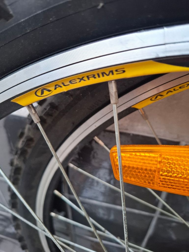 Used Alexrims roues pneus de vélo bike — image 2 of 4