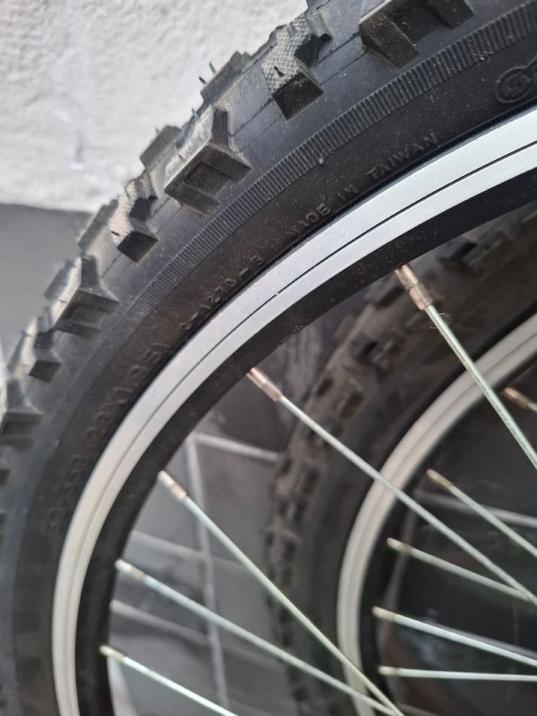 Used Alexrims roues pneus de vélo bike — image 3 of 4