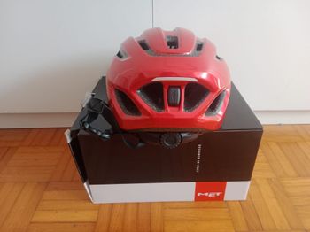 Used MET Downtown Helmet bike — image 2 of 4