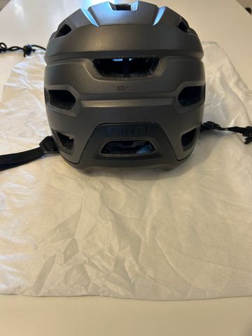 Used Giro Source MIPS Helmet bike — image 5 of 9