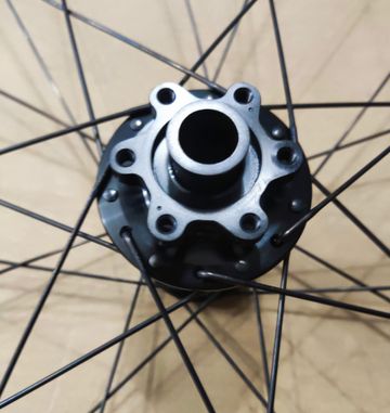 Crankbrothers Synthesis bike usato — immagine 3 di 5