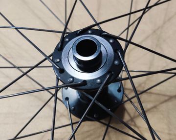 Crankbrothers Synthesis bike usato — immagine 2 di 5