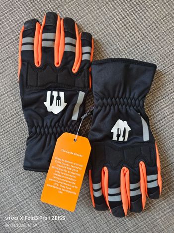 Used Lieferando Handschuhe Wasserdicht 2026 bike — image 1 of 3