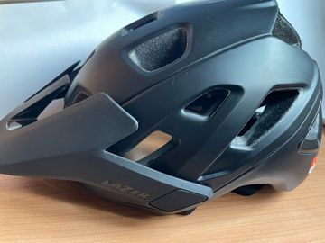 Brugt Lazer Jackal KinetiCore Helmet bike — billede 2 af 7