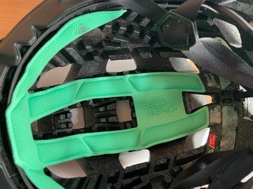Brugt Lazer Jackal KinetiCore Helmet bike — billede 3 af 7