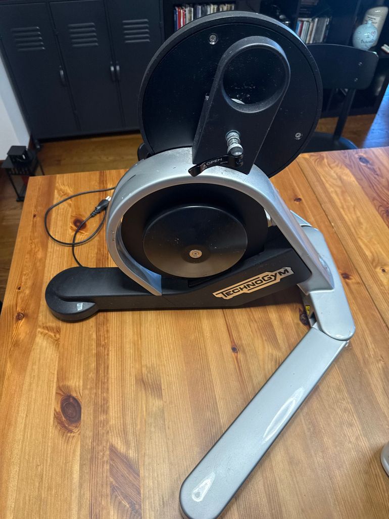 Used Ale cycling MyCycling Smart Trainer 2020 bike — image 2 of 3