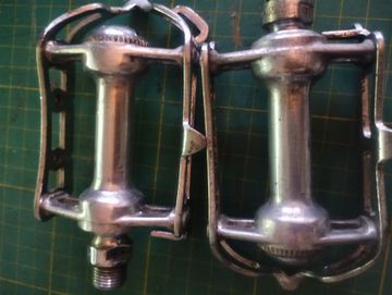 Campagnolo Record Drivetrain & Pedals usato