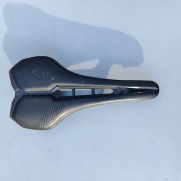 Used Pro Falcon Flow 2024 bike — image 1 of 4