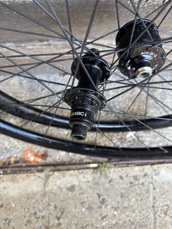 Used Leeze CH 40 Basic 2.0 Dynamo Wheelset 2025 bike — image 2 of 3