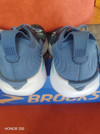 Used Brooks Adrenaline GTS 25 2025 bike — image 6 of 11
