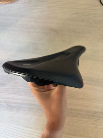 Brugt Specialized Power Comp with MIMIC Saddle 2024 bike — billede 3 af 5