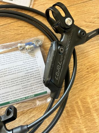Used Sram Level TLM Disc Brake 2026 bike — image 2 of 3