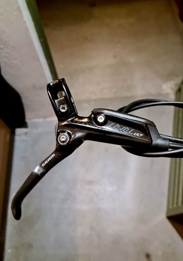 Used Sram Level ultimate carbon levers 2022 bike — image 2 of 3