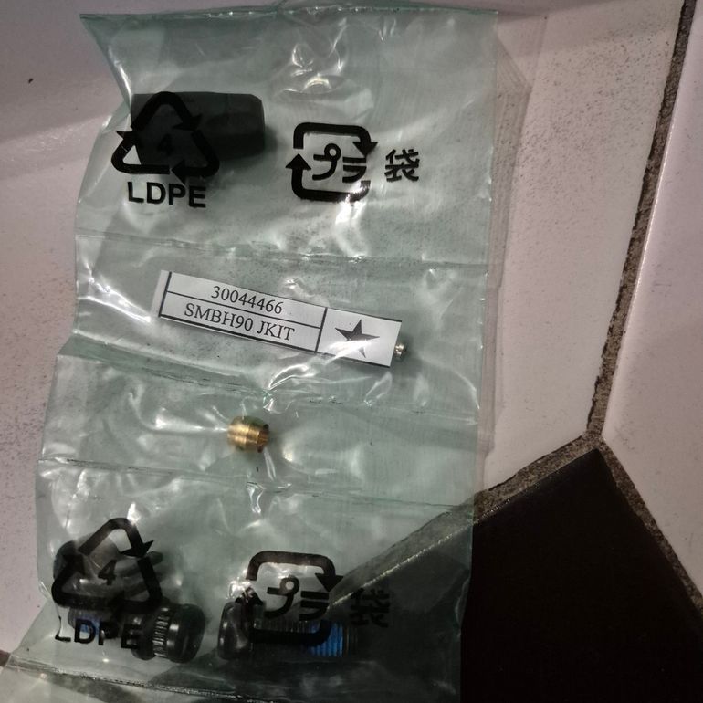 Used Shimano BLM6100 + BRM6120 Kit 2026 bike — image 7 of 11