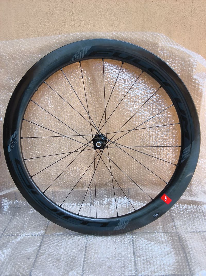 Używany Fulcrum Wind 55 DB 2WF C19 AFS Wheelset 2024 bike — zdjęcie 10 z 15
