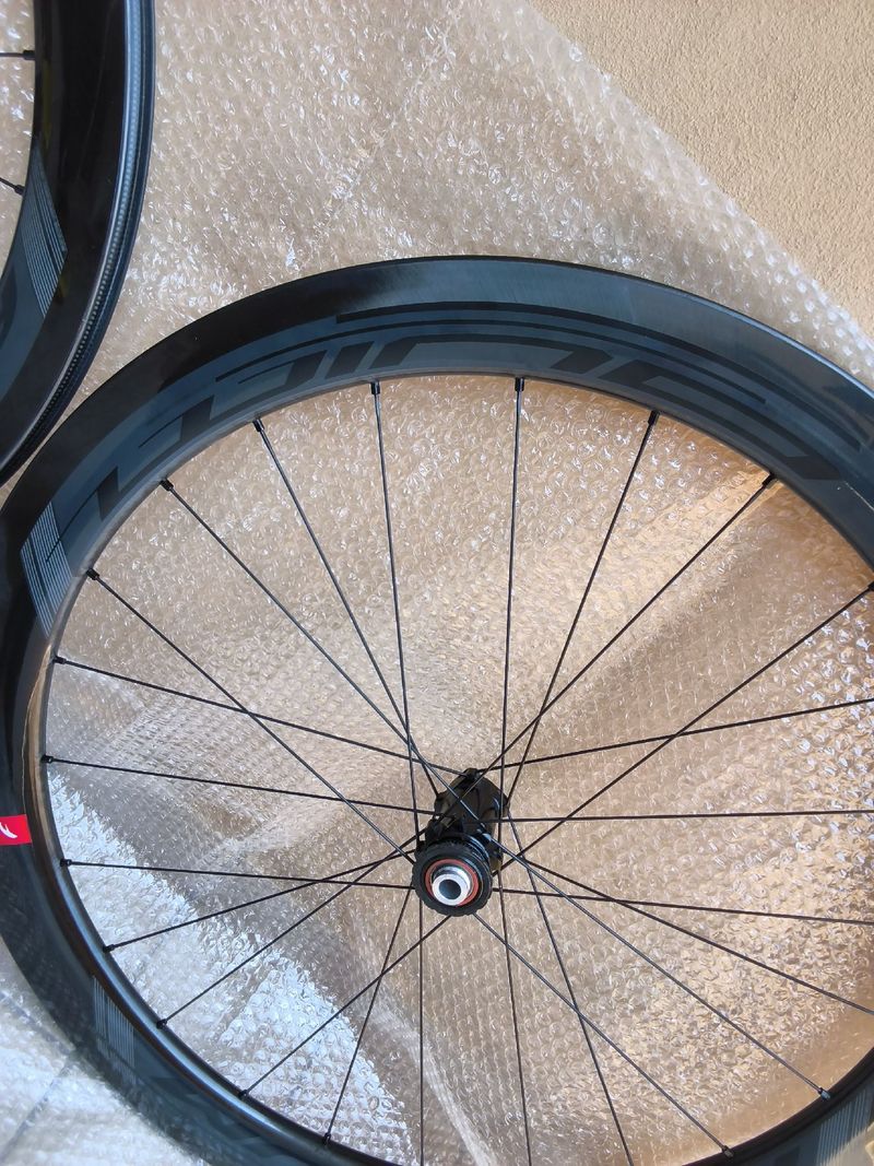 Używany Fulcrum Wind 55 DB 2WF C19 AFS Wheelset 2024 bike — zdjęcie 6 z 15