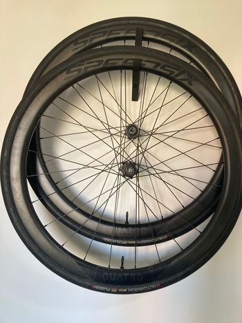 Speedsix, Quatro 40 Tubeless Ready