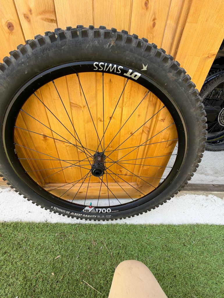 Used Dt Swiss HX 1700 Splin LS bike — image 2 of 4