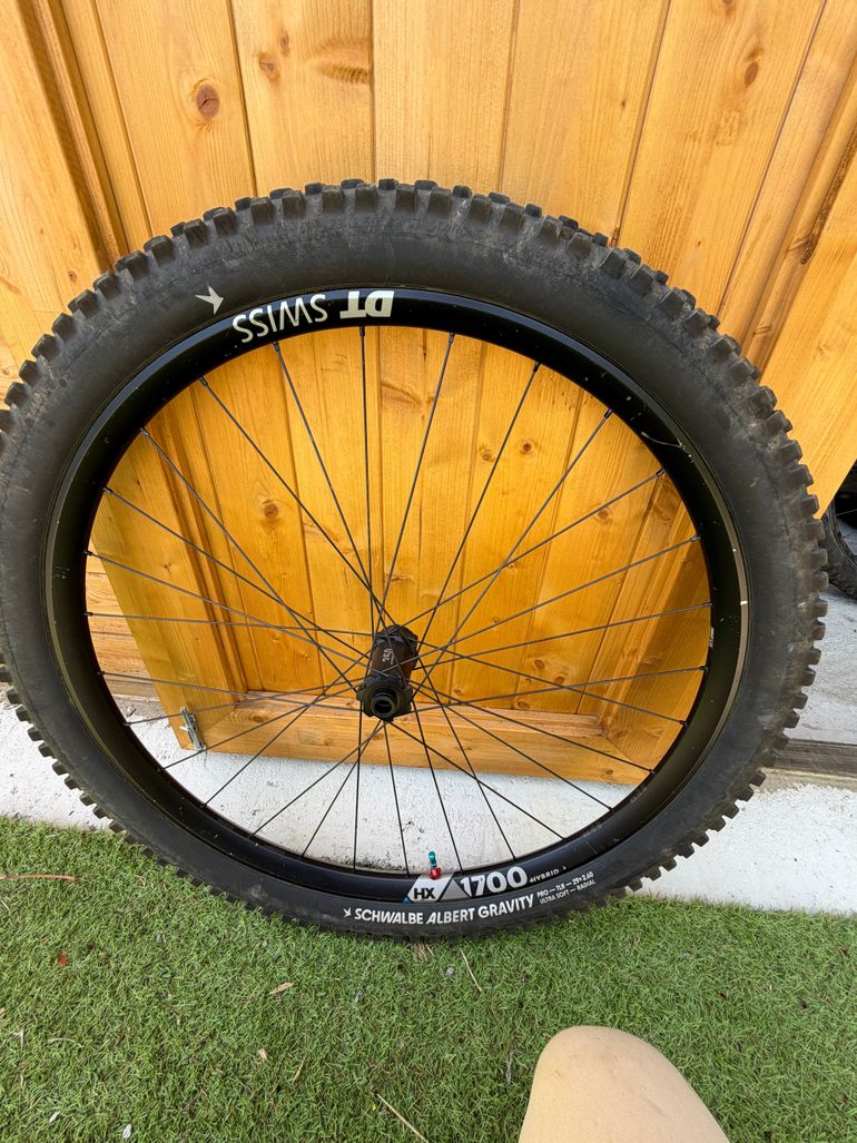 Used Dt Swiss HX 1700 Splin LS bike — image 1 of 4