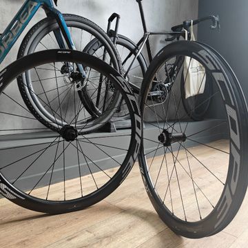 Used Scope R4.A 2025 bike — image 8 of 9