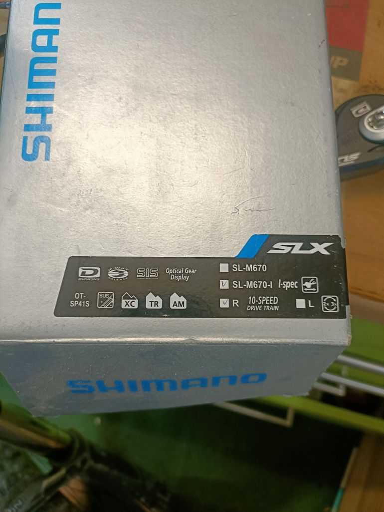 Used Shimano SLX 10 vitesses bike — image 2 of 3