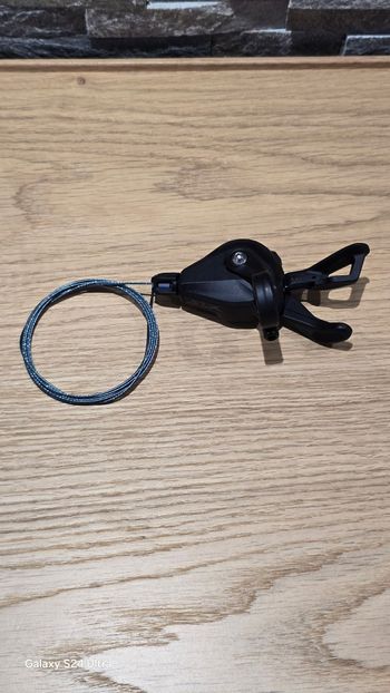 Used Shimano SL-M7100-R 12V bike