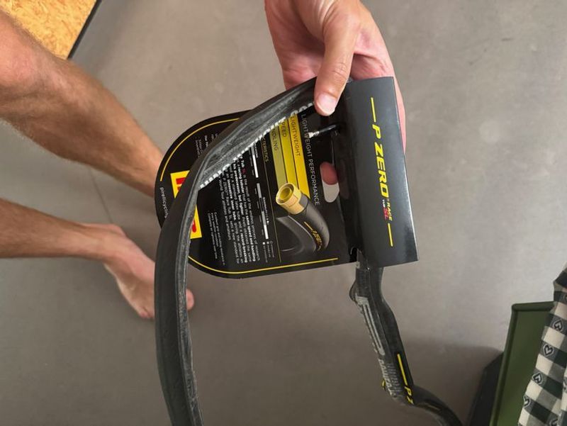 Używany Roval CLX 32 700c Wheel 2019 bike — zdjęcie 2 z 4