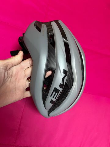 Used MET carbon 3k bike — image 2 of 5