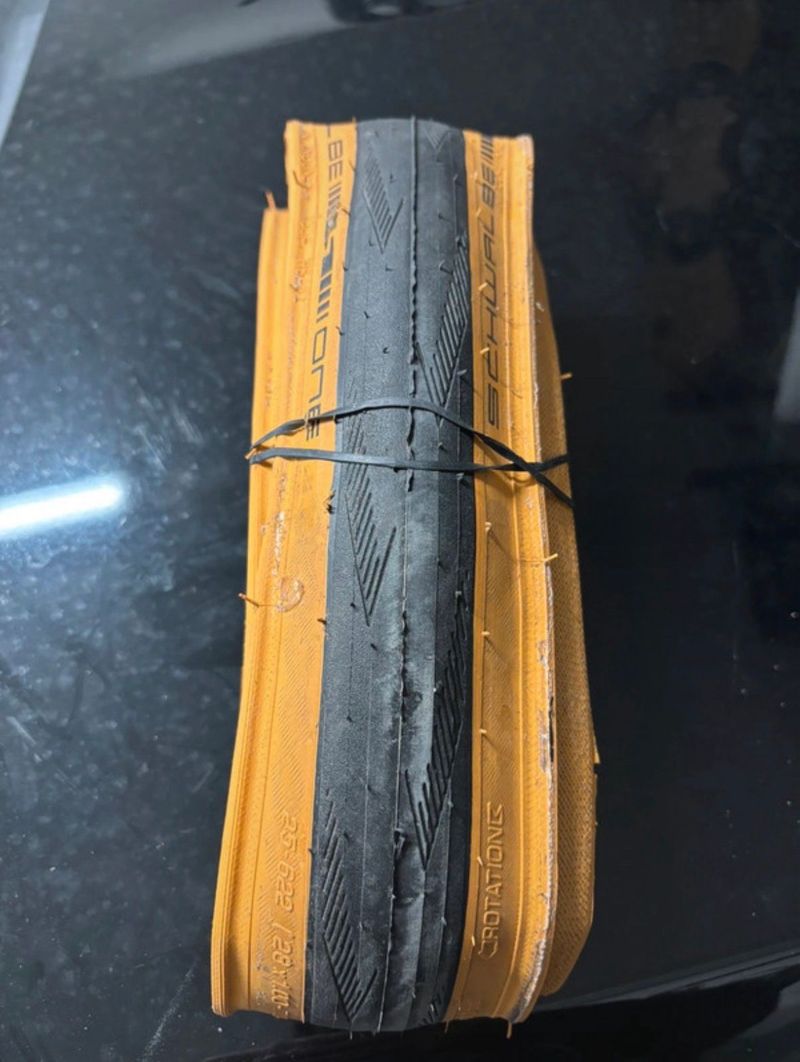 Used Schwalbe One 700x25 TLE bike — image 1 of 5