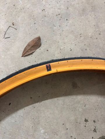 Used Schwalbe One 700x25 TLE bike — image 4 of 5