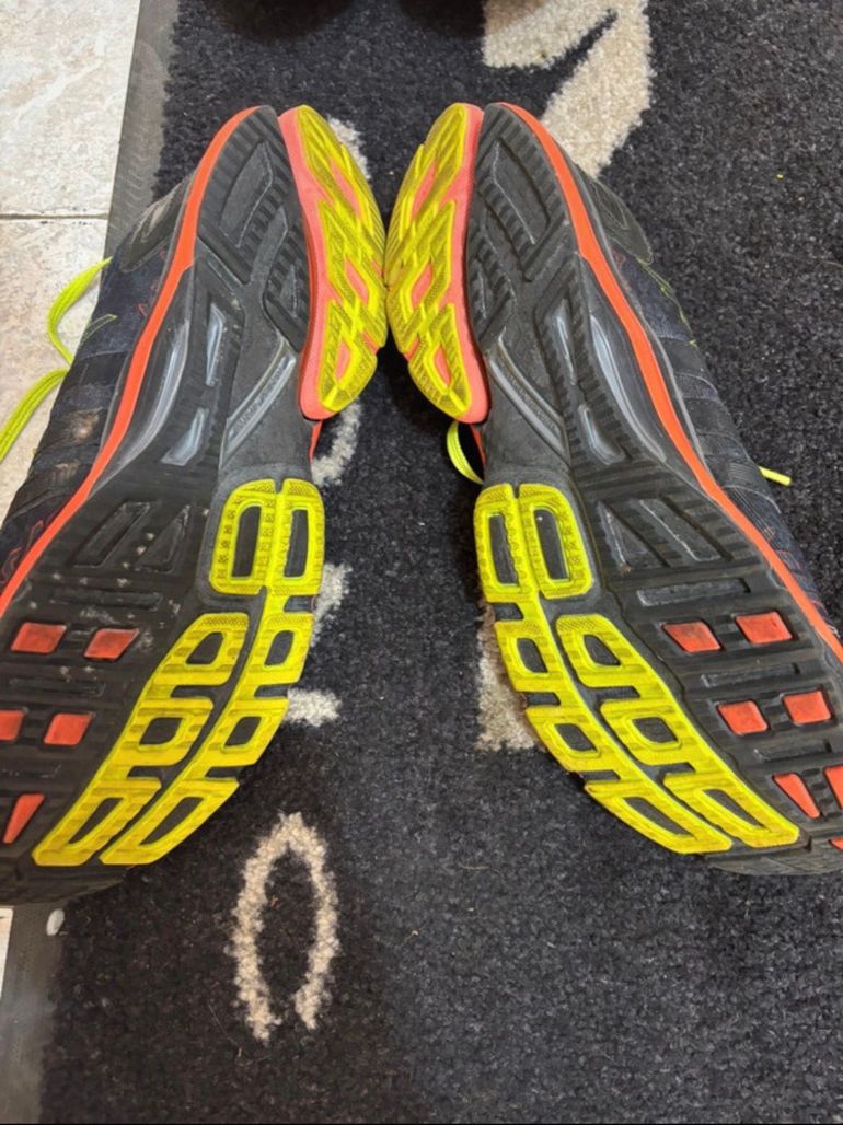 Used Adidas Adizero Aegis 2 graphic M U44458 bike — image 2 of 3