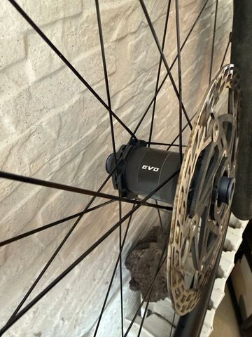 Used Spada Tivan 38 disc 2025 bike — image 2 of 5