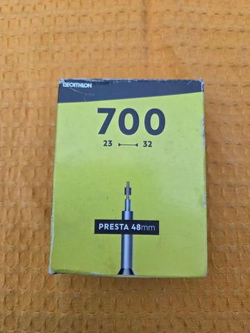 Used BTWIN 700x23-32 Tube Tyres & Tubes