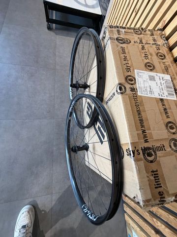 Used Enve Am30 29'' 2026 bike — image 7 of 7