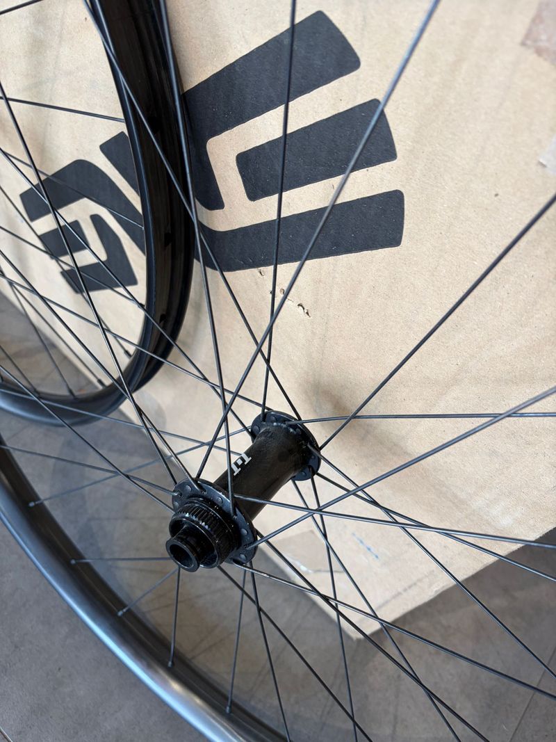 Used Enve Am30 29'' 2026 bike — image 3 of 7