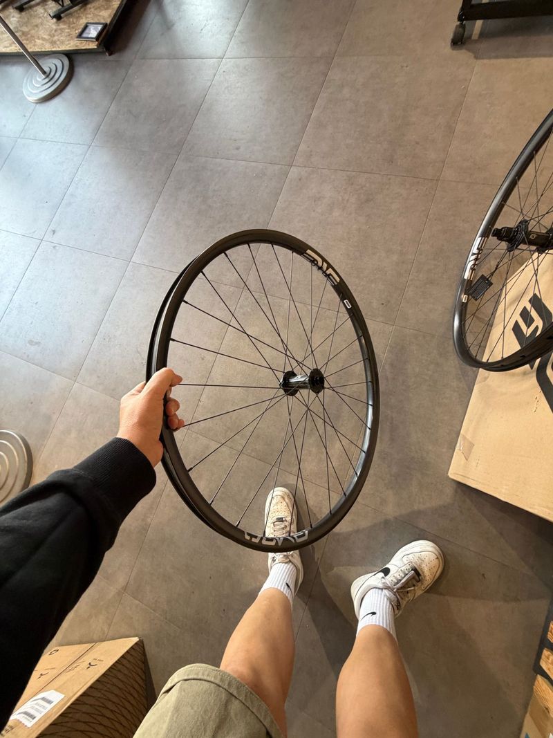 Used Enve Am30 29'' 2026 bike — image 6 of 7