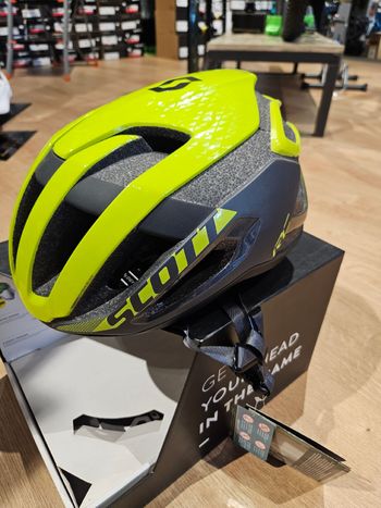 Used Scott Centric Plus Helmet 2024 bike — image 2 of 3