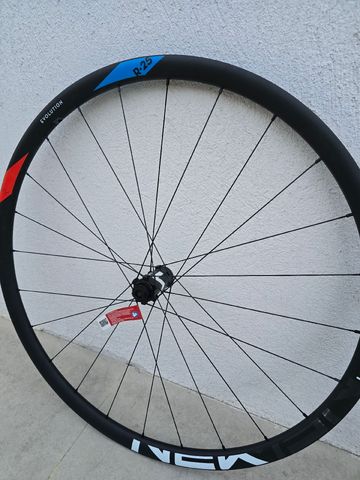 Used Newmen évolution SL R 25 bike — image 2 of 9