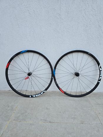 Newmen, évolution SL R 25