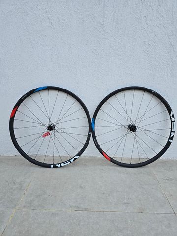 Gebrauchtes Newmen évolution SL R 25 Wheels