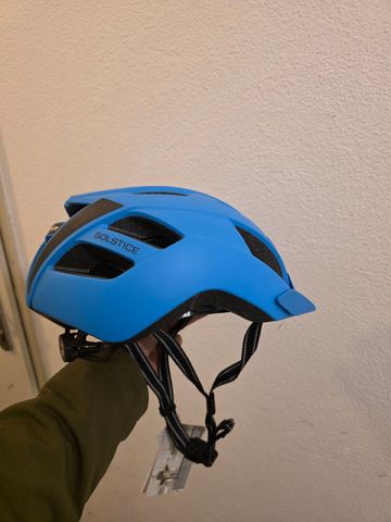 Used Bontrager Helmet bike — image 5 of 5