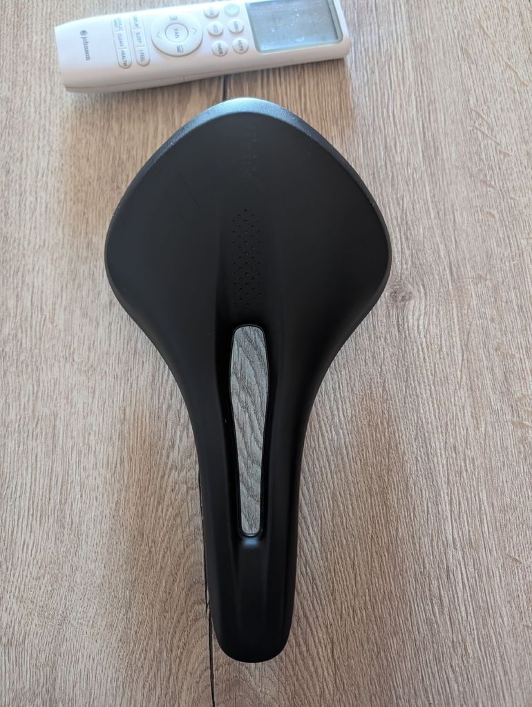 Used Fizik R 1 2025 bike — image 5 of 5