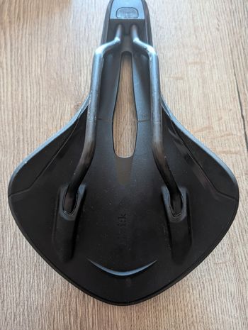 Used Fizik R 1 2025 bike — image 3 of 5