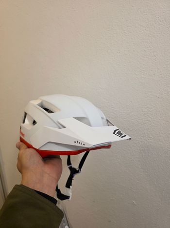 Used 100% Bike Helmet bike — image 7 of 7