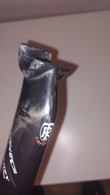 Used Wilier Carbon Aero Seatpost 2017 bike — image 2 of 4
