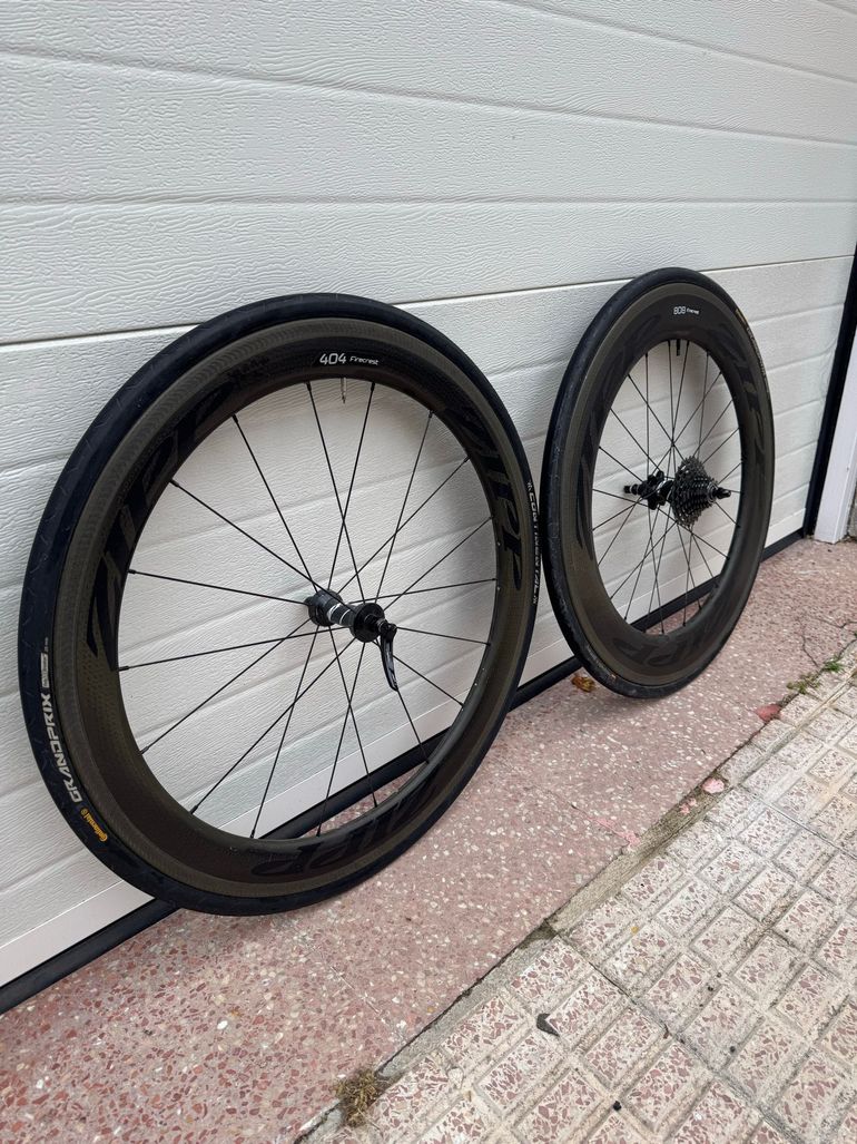 Used Zipp 404 + 808 Firecrest Carbon 2018 bike — image 2 of 8